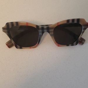 Burberry sunglasses